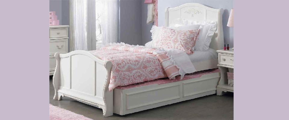 Beautiful White Beds for Girls Bedrooms