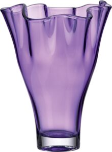 ruffle vase